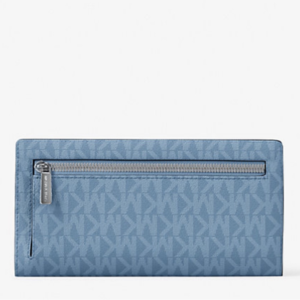 MICHAEL KORS Carson Large Signature Logo Bifold Wallet
Light Sky
NWT - Picture 3 of 16